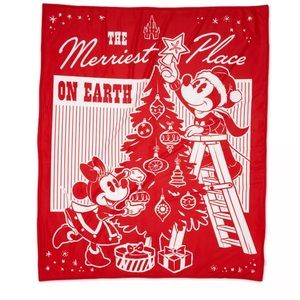 Mickey and Minnie Mouse Holiday Fleece Throw